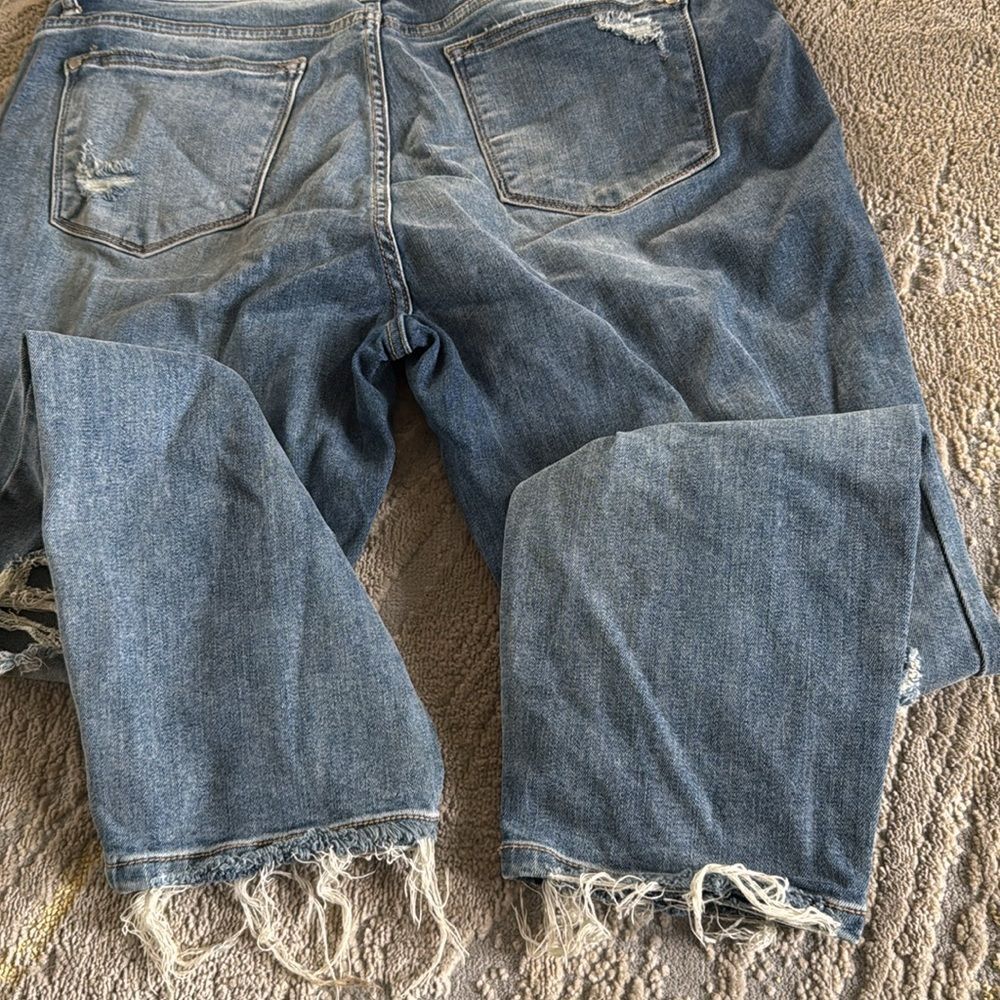 Judy Blue Boyfriend Fit Size 15/32 Jeans Distressed Blue Casual EUC - Picture 7 of 10